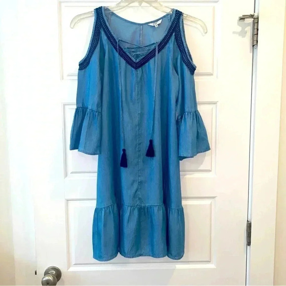 Crown & Ivy Chambray Peasant Dress XS ❤️ - Picture 3 of 14